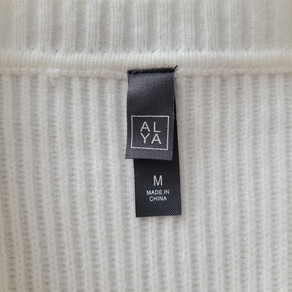 White Ayla sweater - Picture 3 of 4